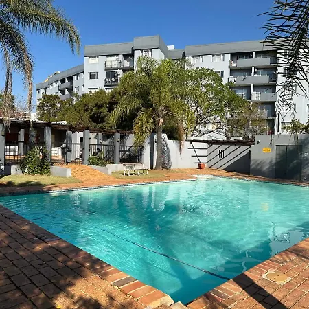 The Classic Menlyn Maine Apartment Pretoria Exterior photo