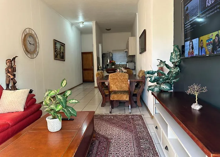 The Classic Menlyn Maine Apartment