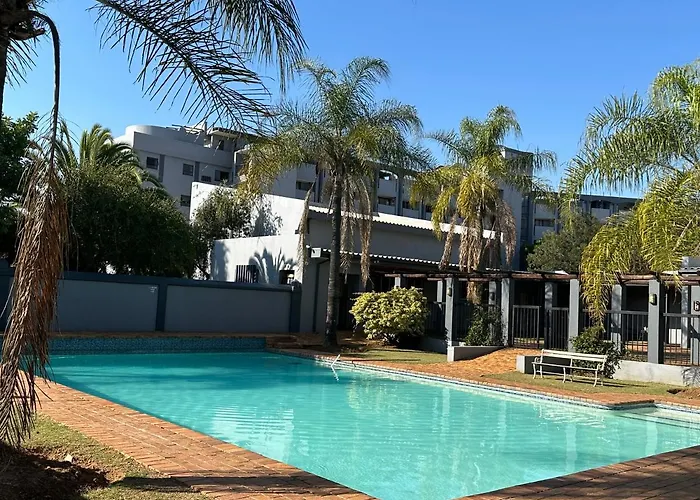 The Classic Menlyn Maine Apartment