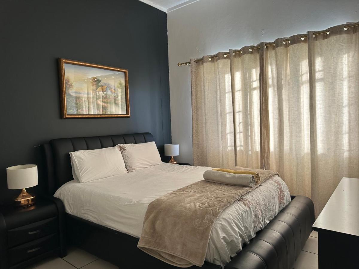 The Classic Menlyn Maine * Pretoria